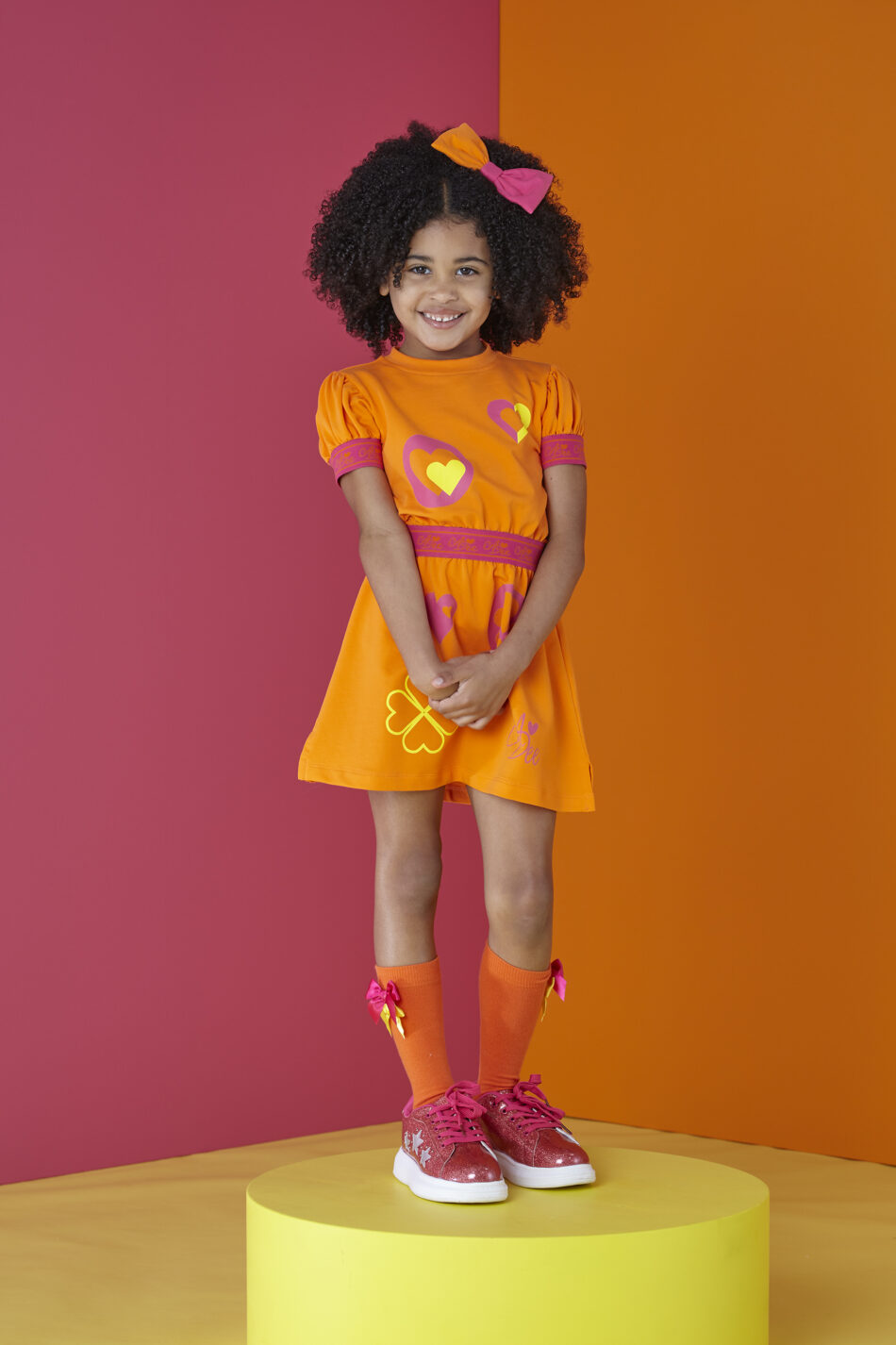 A'dee Millie oranje hot pink jurk met designs model 1