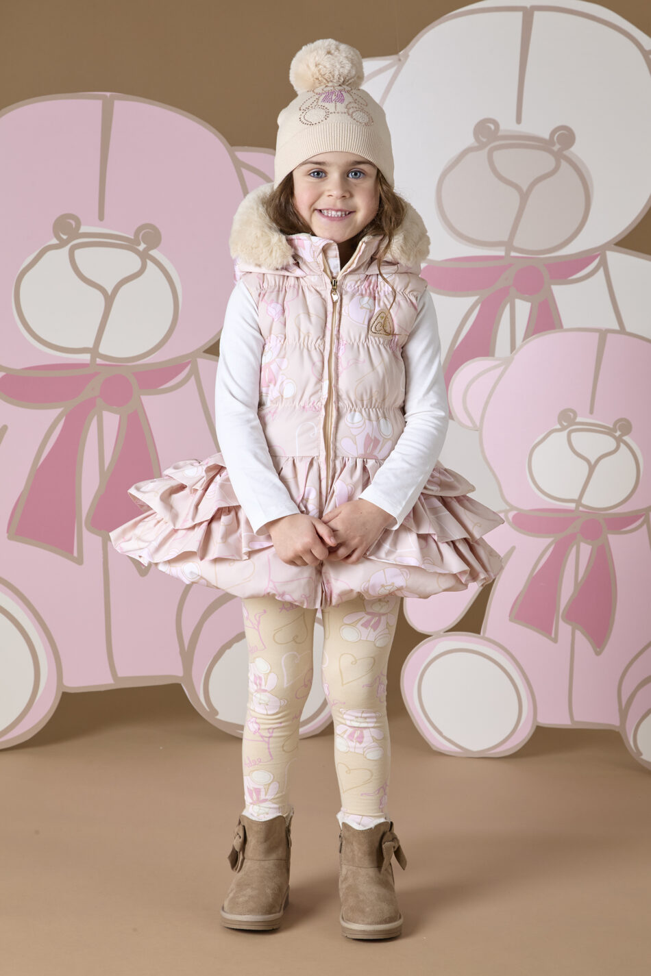 A'dee Stormi beige teddy print bodywarmer met bontkraag model 1